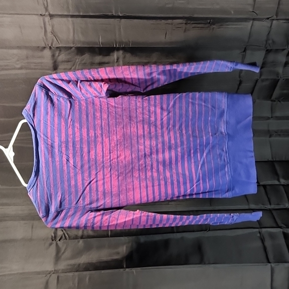 COPY - ROXY Long Sleeve Shirt Size Small - Picture 4 of 4